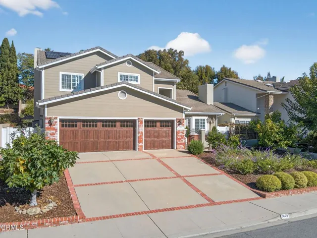 15-web-or-mls-Upmarketmedia_7405Lom-009