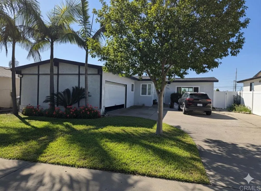 3932 Mount Acadia Boulevard, San Diego, California 92111 home-pic-1