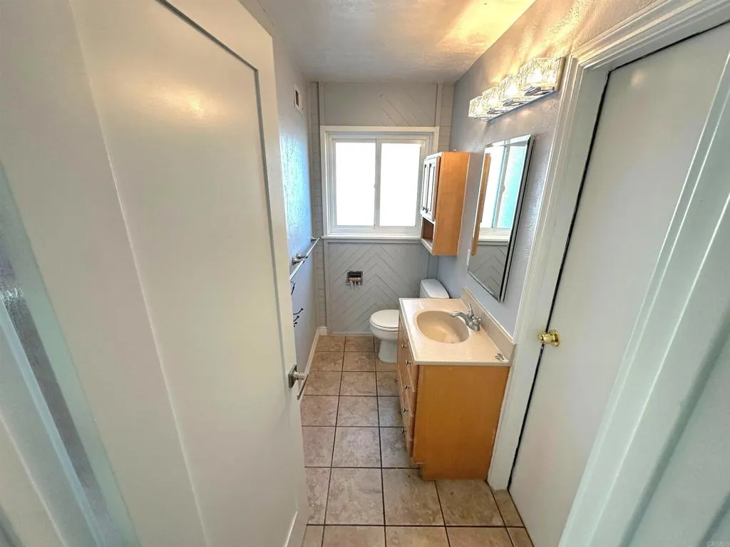 3932 Mount Acadia Boulevard, San Diego, California 92111 home-pic-11