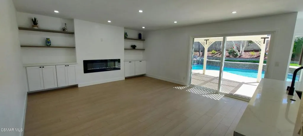 748 Azure Hills - 06