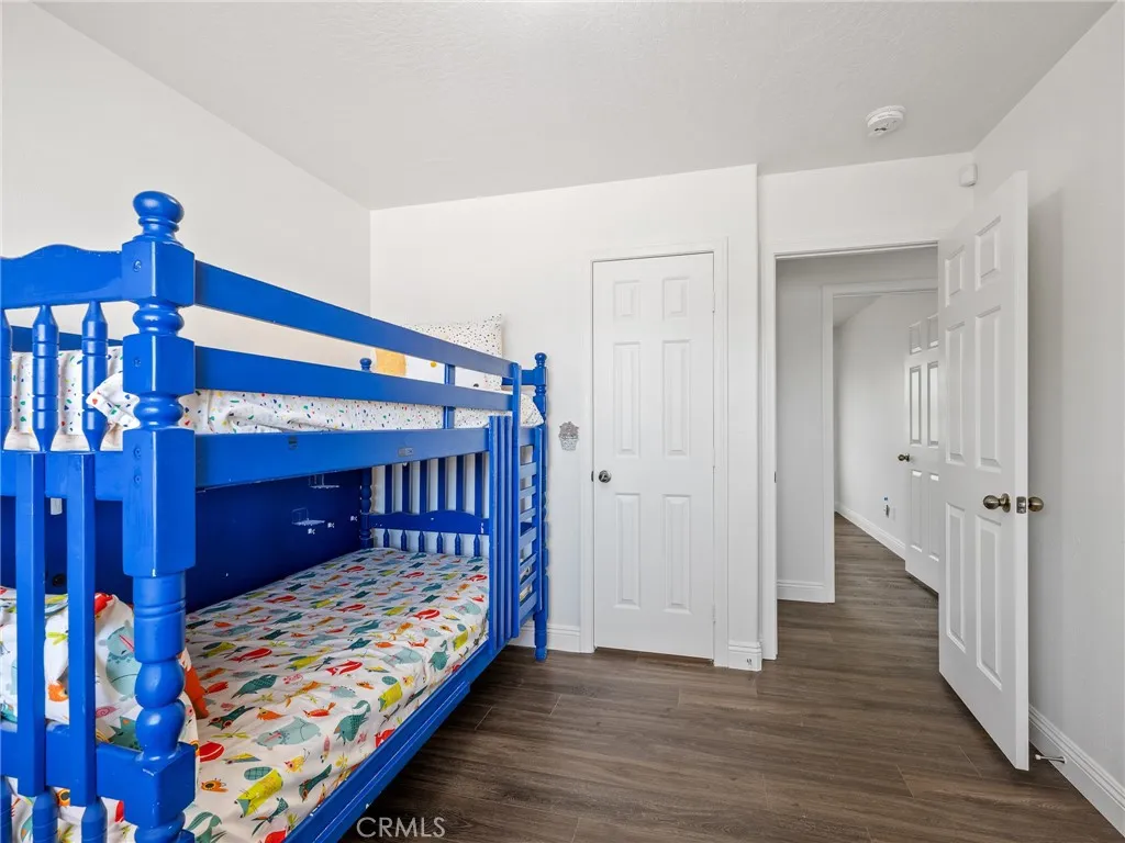 22163 Broken Lance Road, Apple Valley, California 92307 home-pic-35