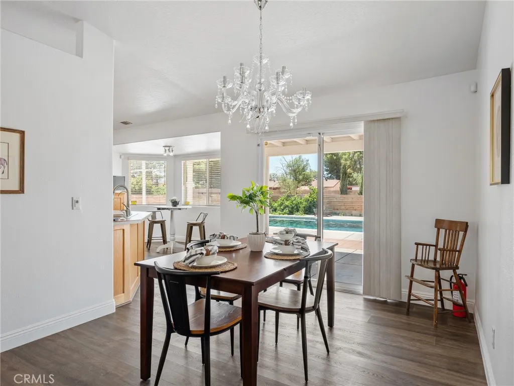 22163 Broken Lance Road, Apple Valley, California 92307 home-pic-20