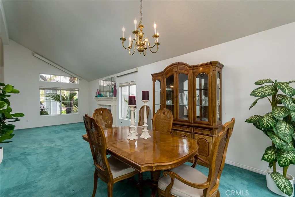 21714 Agajanian, Saugus, California 91350 home-pic-20