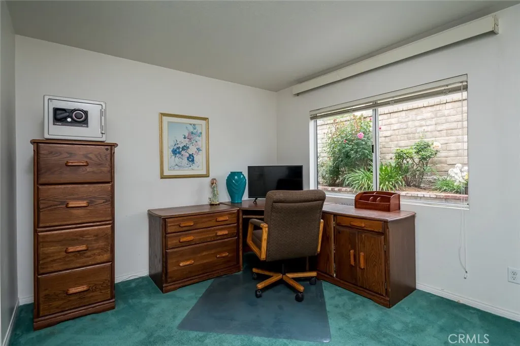 21714 Agajanian, Saugus, California 91350 home-pic-23