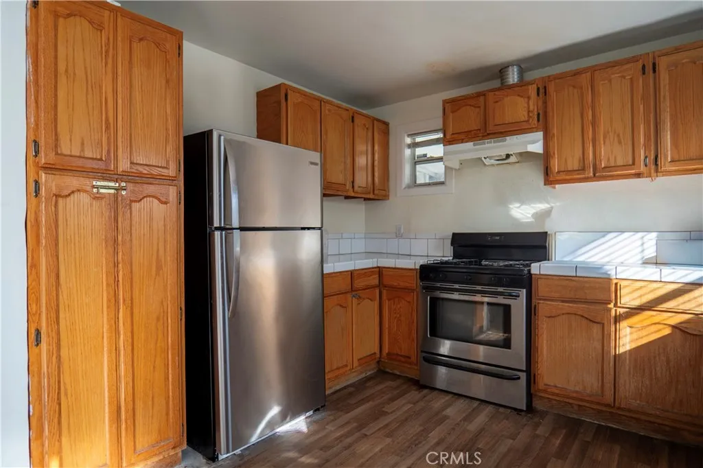 14841 Archwood, Van Nuys, California 91405 home-pic-5