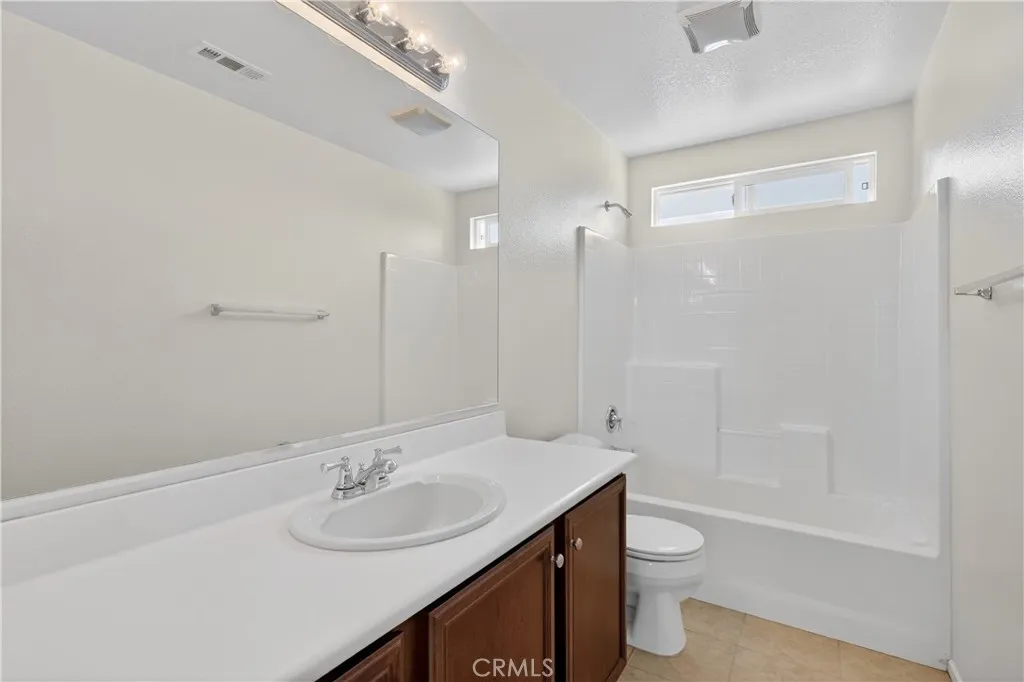 14937 Edgewood, Eastvale, California 92880 home-pic-8