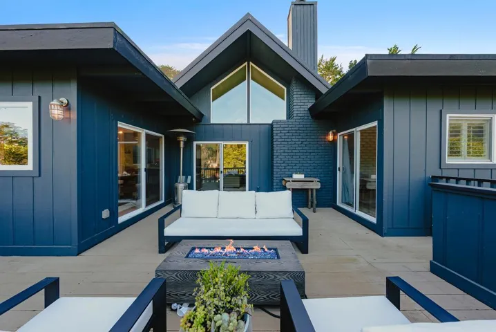 457 Townsend Drive, Aptos, California 95003