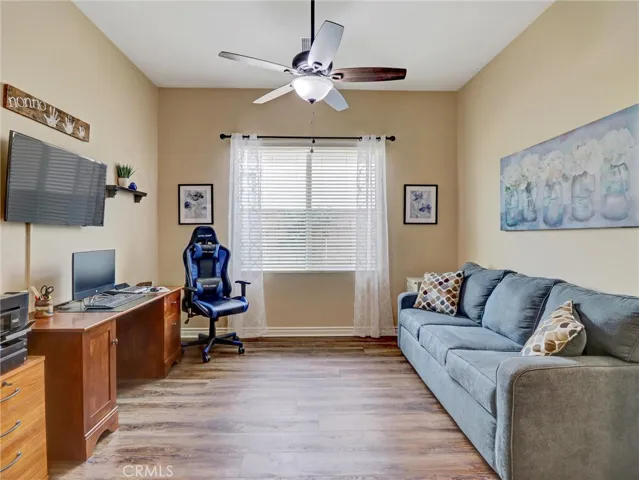 Office, den or dining rm