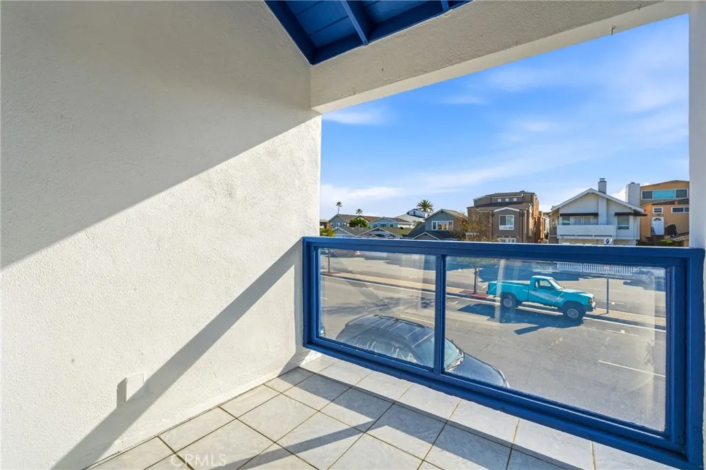 820 W Balboa Boulevard, Newport Beach, California 92661 home-pic-33