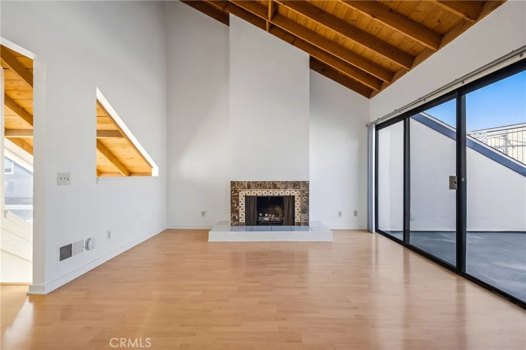 820 W Balboa Boulevard, Newport Beach, California 92661 home-pic-46
