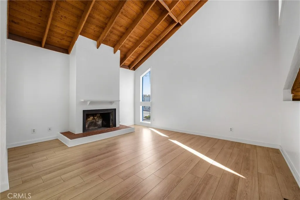 820 W Balboa Boulevard, Newport Beach, California 92661 home-pic-27