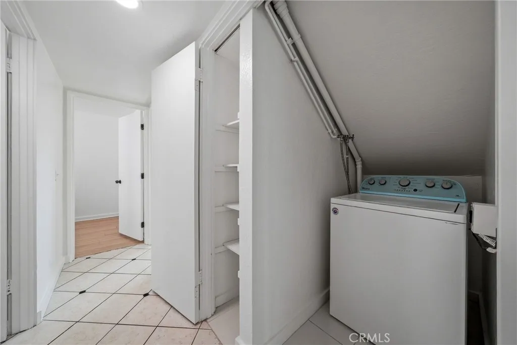 820 W Balboa Boulevard, Newport Beach, California 92661 home-pic-21