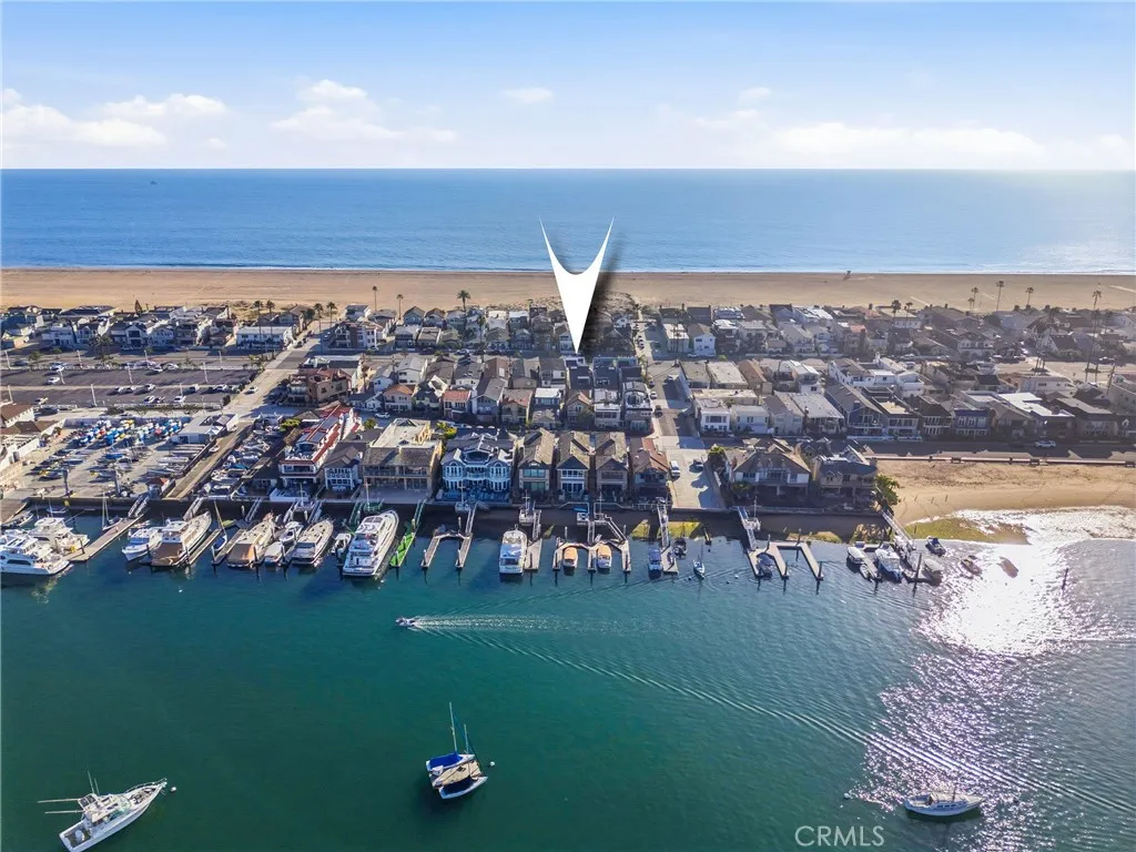 820 W Balboa Boulevard, Newport Beach, California 92661 home-pic-6