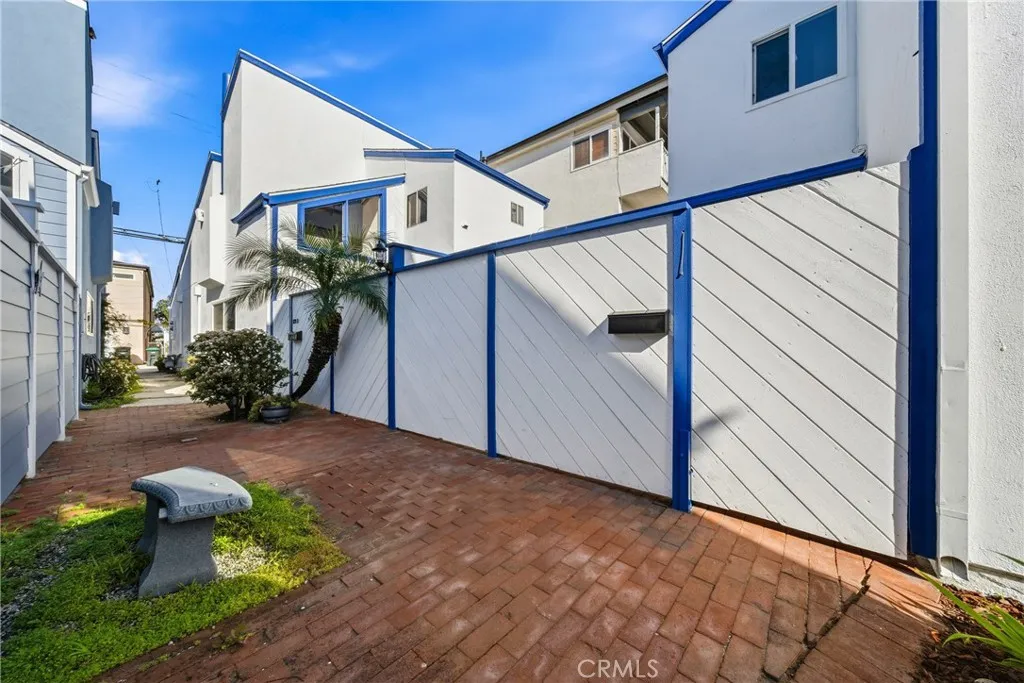 820 W Balboa Boulevard, Newport Beach, California 92661 home-pic-12