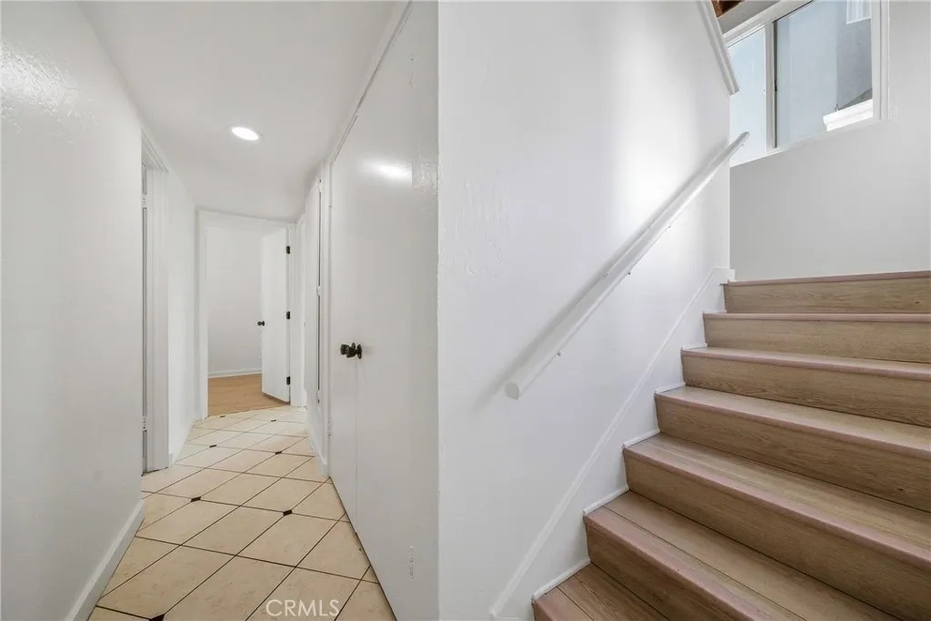 820 W Balboa Boulevard, Newport Beach, California 92661 home-pic-20