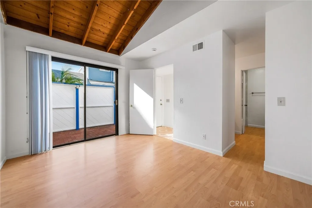 820 W Balboa Boulevard, Newport Beach, California 92661 home-pic-39