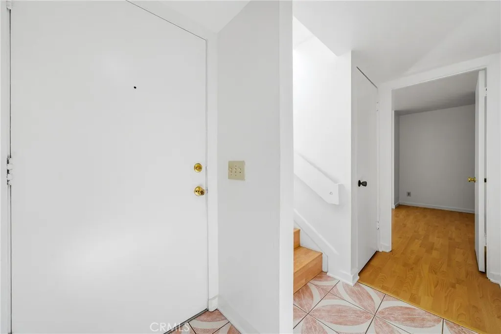 820 W Balboa Boulevard, Newport Beach, California 92661 home-pic-37