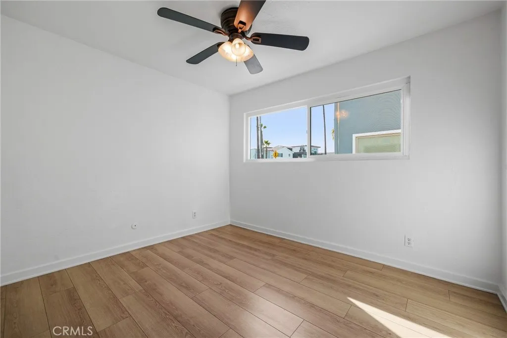820 W Balboa Boulevard, Newport Beach, California 92661 home-pic-23