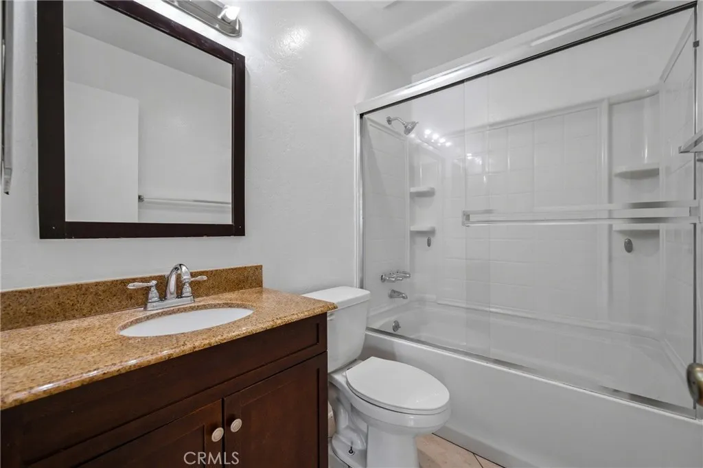 820 W Balboa Boulevard, Newport Beach, California 92661 home-pic-22