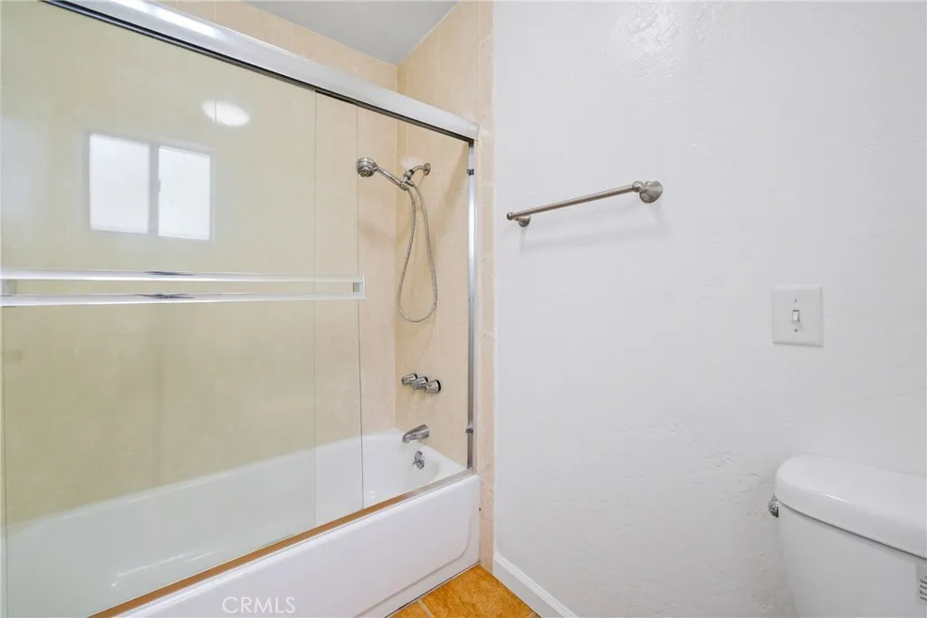 820 W Balboa Boulevard, Newport Beach, California 92661 home-pic-41