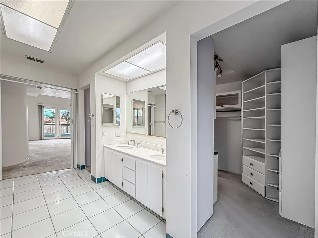 1814 Glenview Avenue, Simi Valley, California 93063 home-pic-17