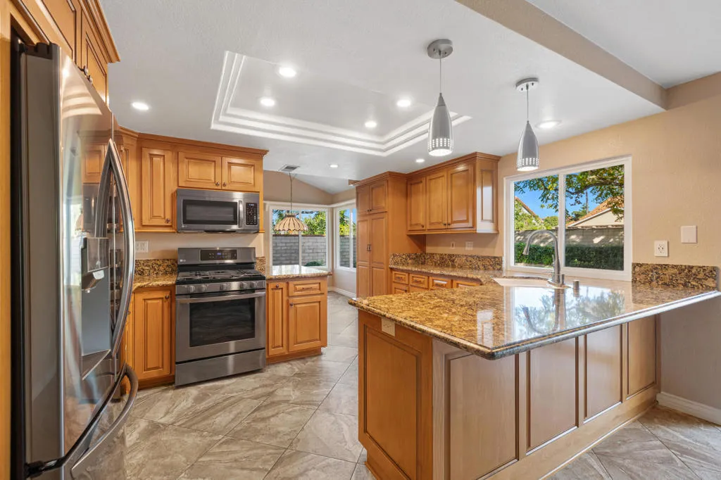 6746 Alderpoint Court, Riverside, California 92506 home-pic-37