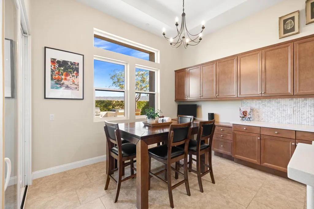 21 Alicante Circle, Rancho Mirage, California 92270 home-pic-16