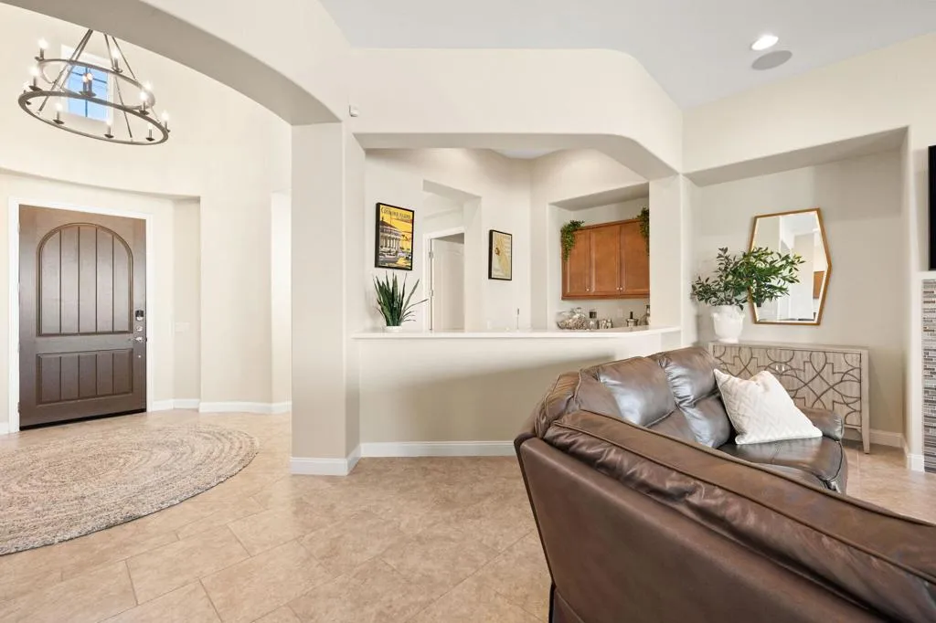 21 Alicante Circle, Rancho Mirage, California 92270 home-pic-7