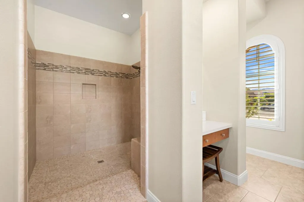21 Alicante Circle, Rancho Mirage, California 92270 home-pic-43