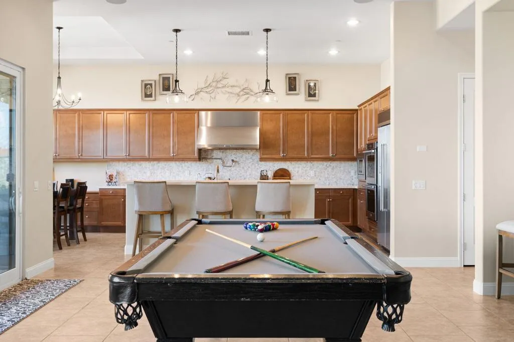 21 Alicante Circle, Rancho Mirage, California 92270 home-pic-18