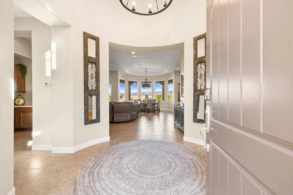 21 Alicante Circle, Rancho Mirage, California 92270 home-pic-5