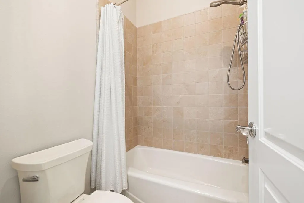21 Alicante Circle, Rancho Mirage, California 92270 home-pic-60