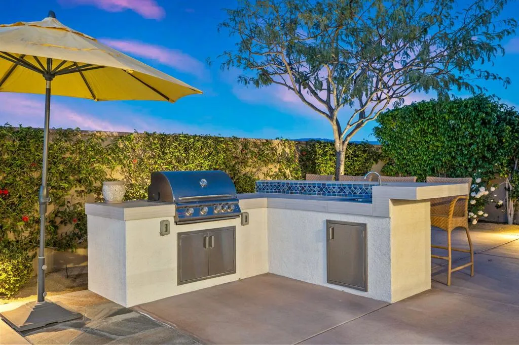 21 Alicante Circle, Rancho Mirage, California 92270 home-pic-85