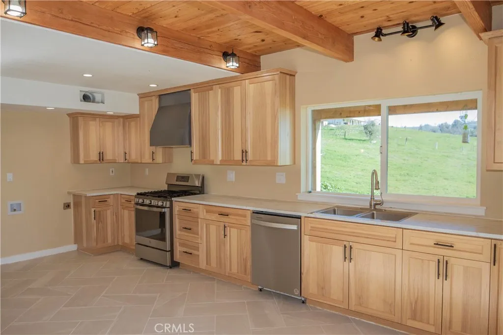 33379 George Smith, Squaw Valley, California 93675 home-pic-10