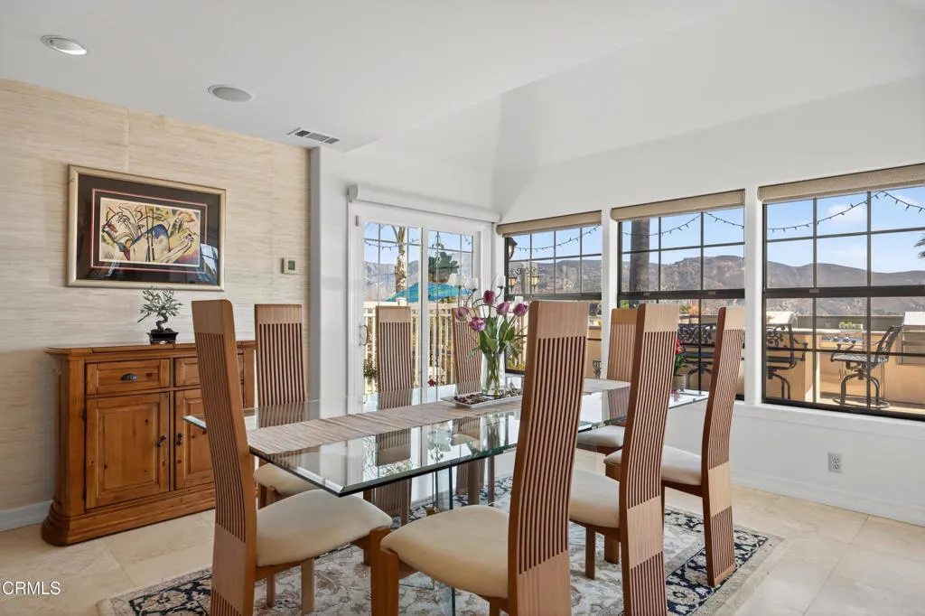 535 Ridgecrest Drive, Santa Paula, California 93060 home-pic-15
