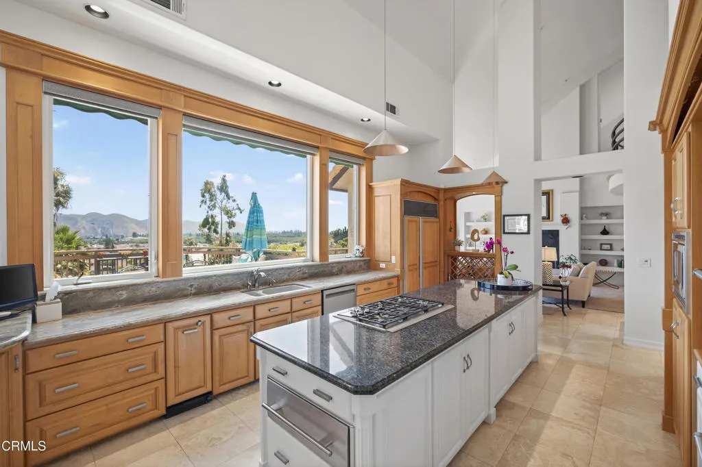 535 Ridgecrest Drive, Santa Paula, California 93060 home-pic-11