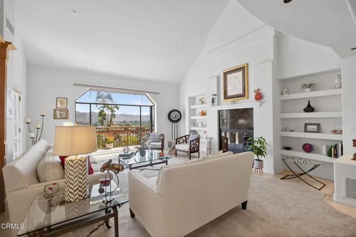 7-web-or-mls-037_UpmarketMedia_535R-154