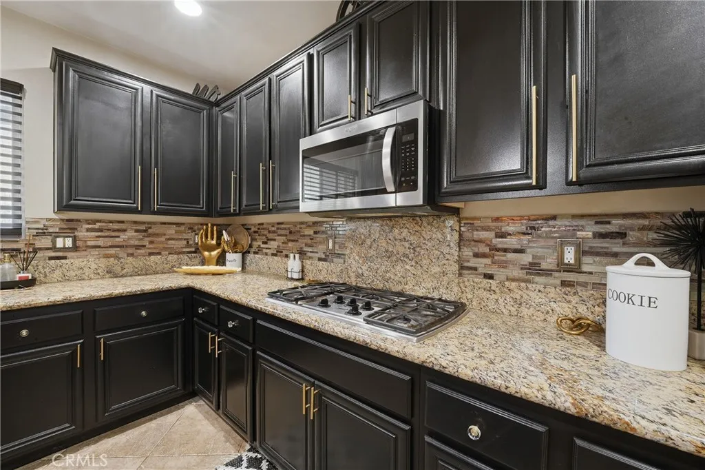 16180 Angel Canyon, Riverside, California 92503 home-pic-12