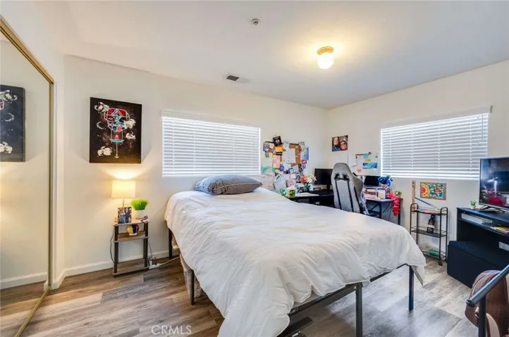 Rear Unit Bedroom 1