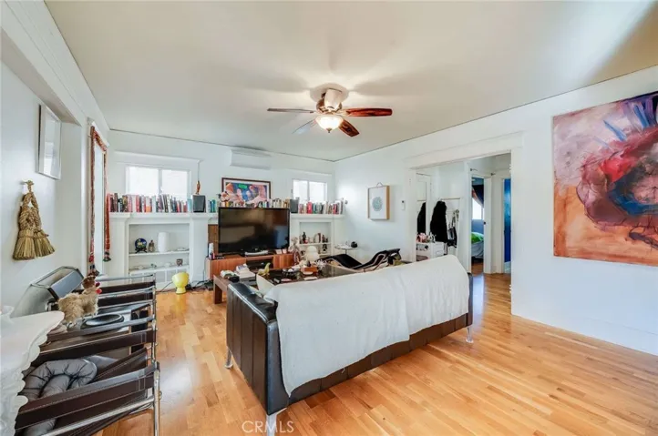 Front Unit Living Room