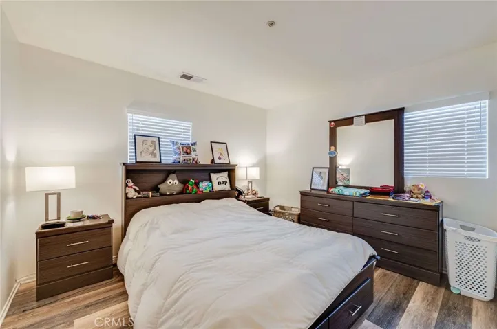 Rear Unit Bedroom 2