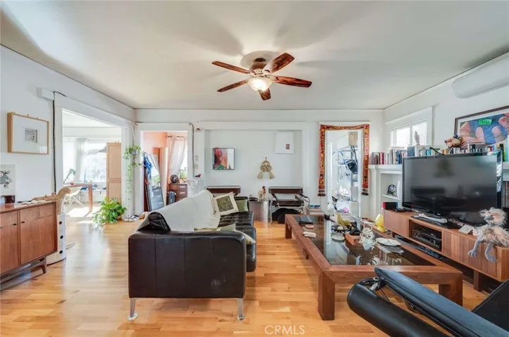 Front Unit Living Room