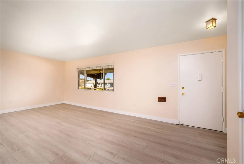 29701 Thornhill, Menifee, California 92586 home-pic-6
