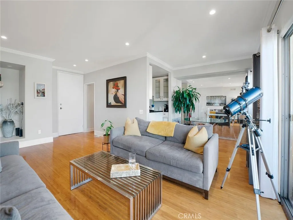 1115 S Elm 516, Los Angeles, California 90035 home-pic-2