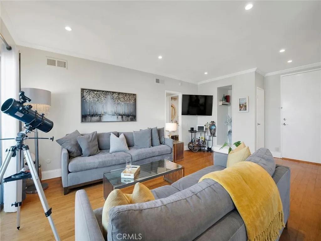 1115 S Elm 516, Los Angeles, California 90035 home-pic-3