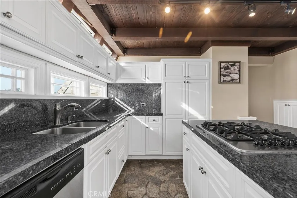 505 29th, Newport Beach, California 92663 home-pic-19