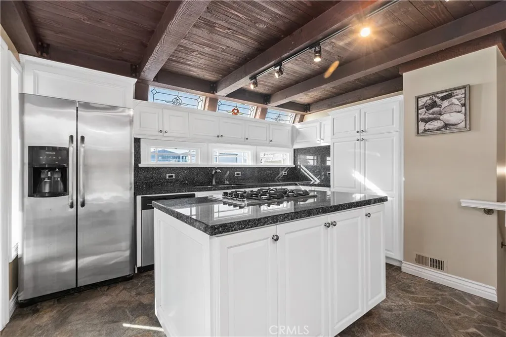 505 29th, Newport Beach, California 92663 home-pic-17