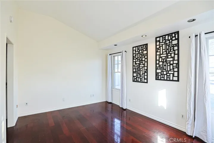 Master Suite with eterior door access to side yard