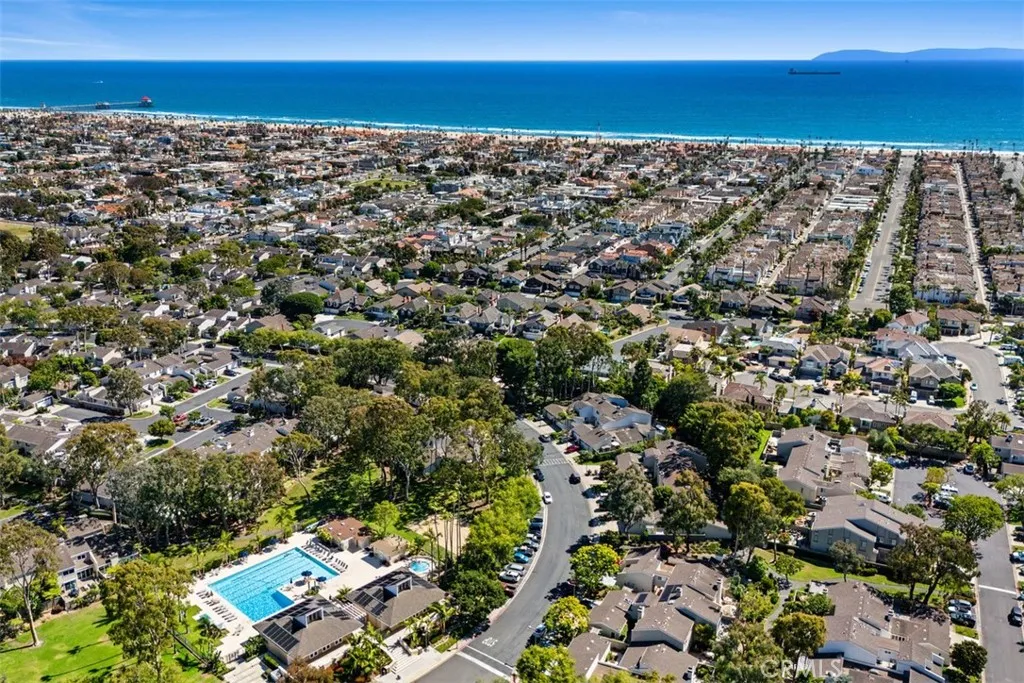 19858 Deep Harbor Drive, Huntington Beach, California 92648 home-pic-2