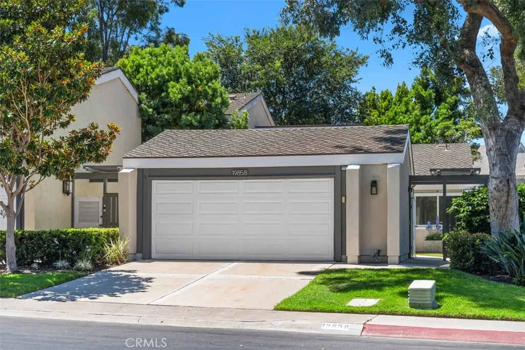 19858 Deep Harbor Drive, Huntington Beach, California 92648 home-pic-1